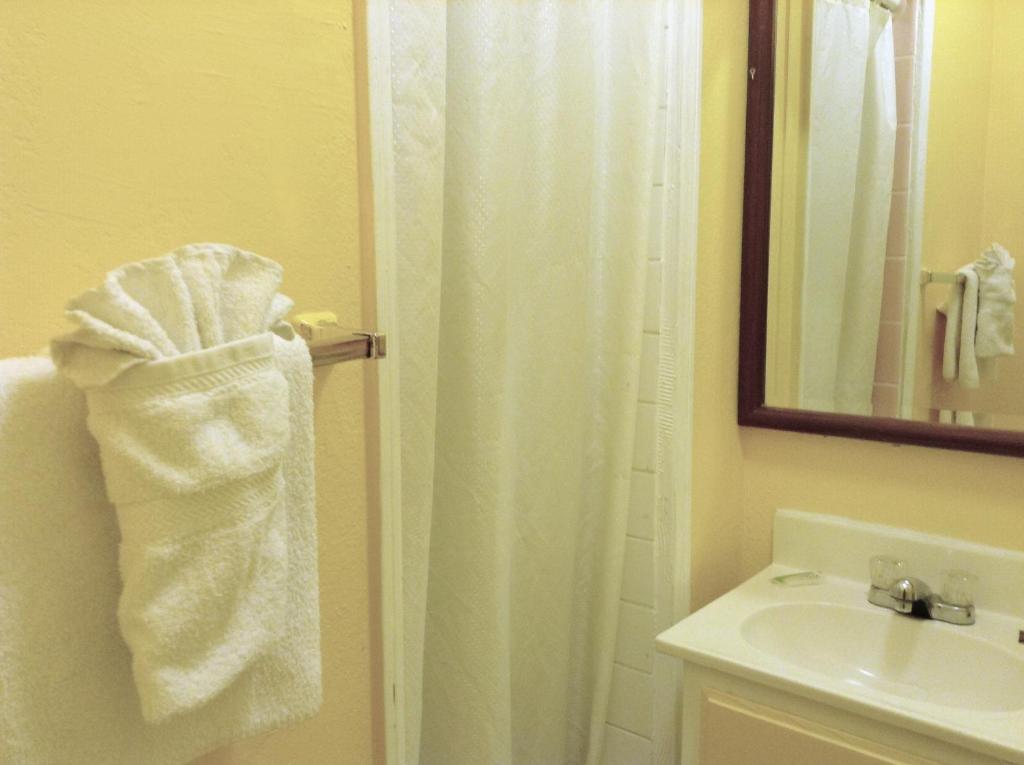 Oceanside Inn & Suites Cameră foto